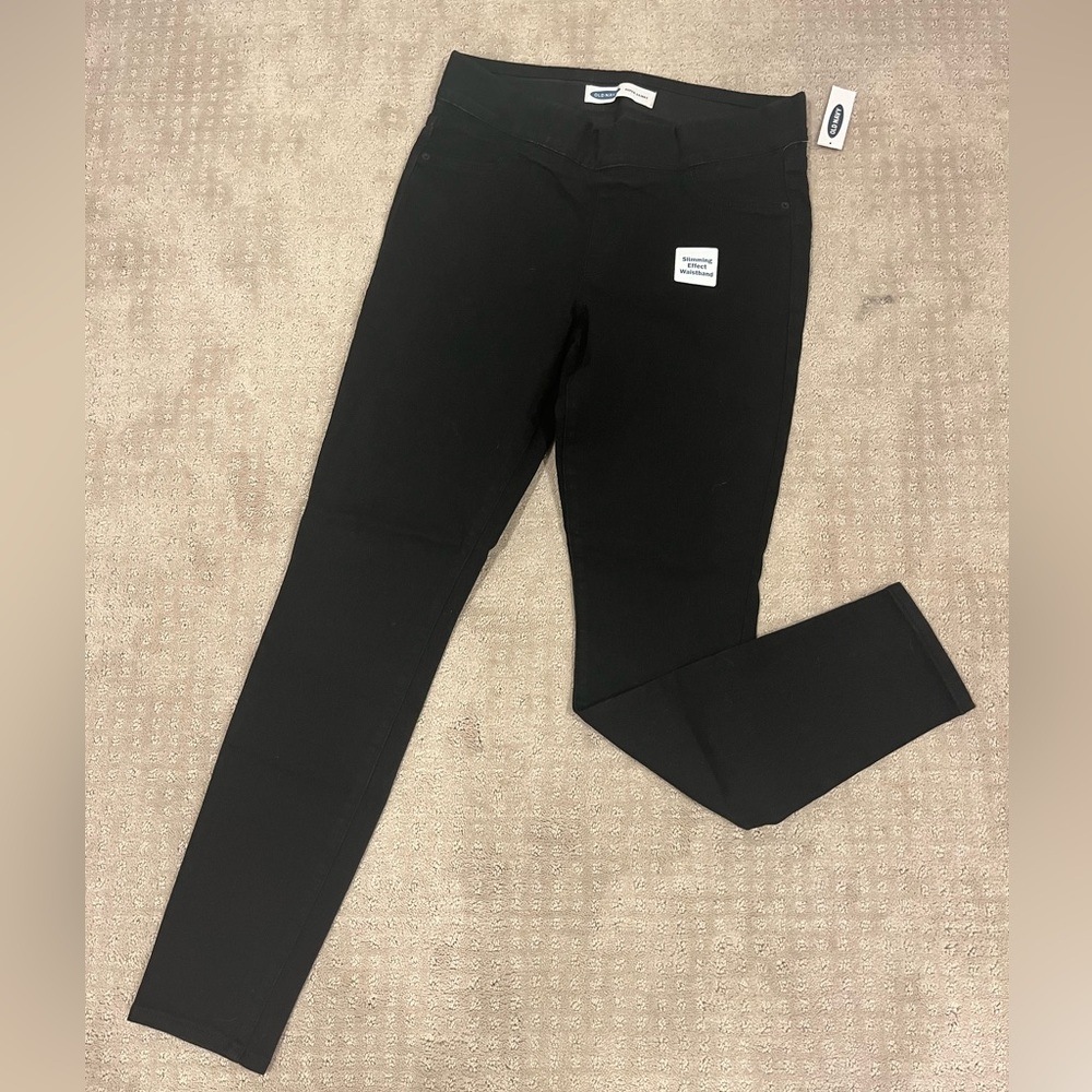 NWT Old Navy pull on jeans